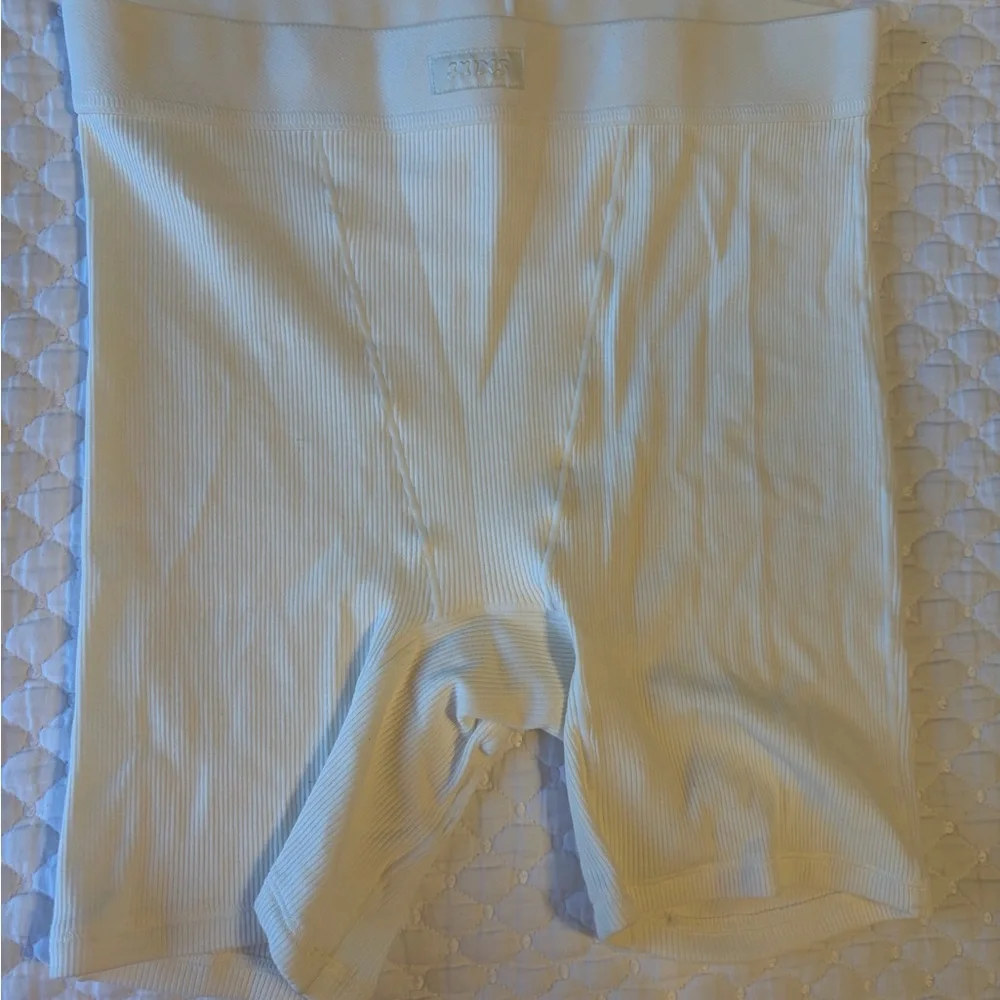 SKIMS Cream Cotton Ribbed Boxer - Picture 2 of 4